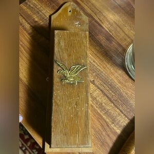 Wooden Wall Mount with Gold Eagle Accent match holder